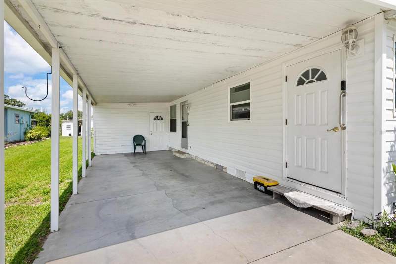 2 bedroom Manufactured Home at 717 W Coach N Four Drive, Leesburg East Coachwood Colony, Leesburg — photo 4