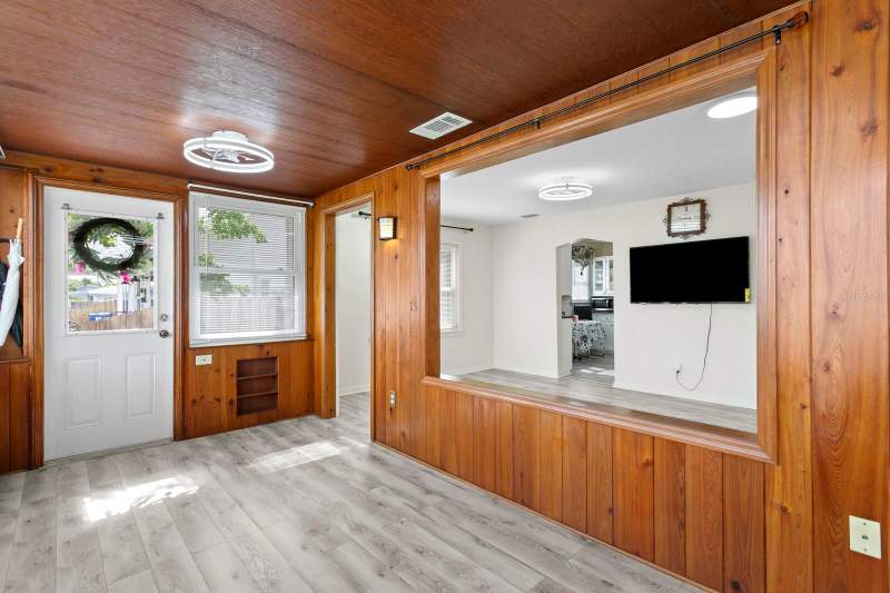 2 bedroom Single Family Residence at 3152 13th Avenue, Floral Villa Estates, St Petersburg — photo 3