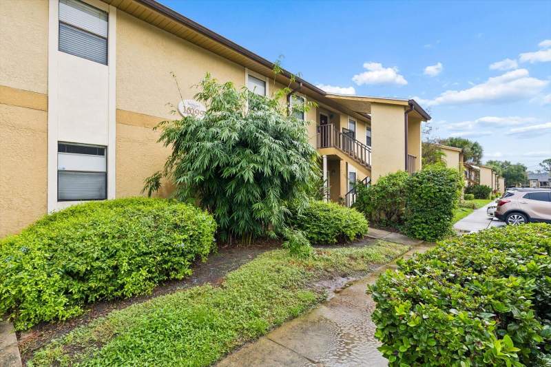 2 bedroom Condominium at 10199 Sailwinds Boulevard #103, Bella Vista On Lake, Largo — photo 2
