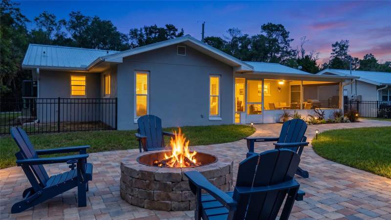 3 bedroom Single Family Residence at 1930 NW 19th Street, Woodland Estates Unit 02, Crystal River — photo 2