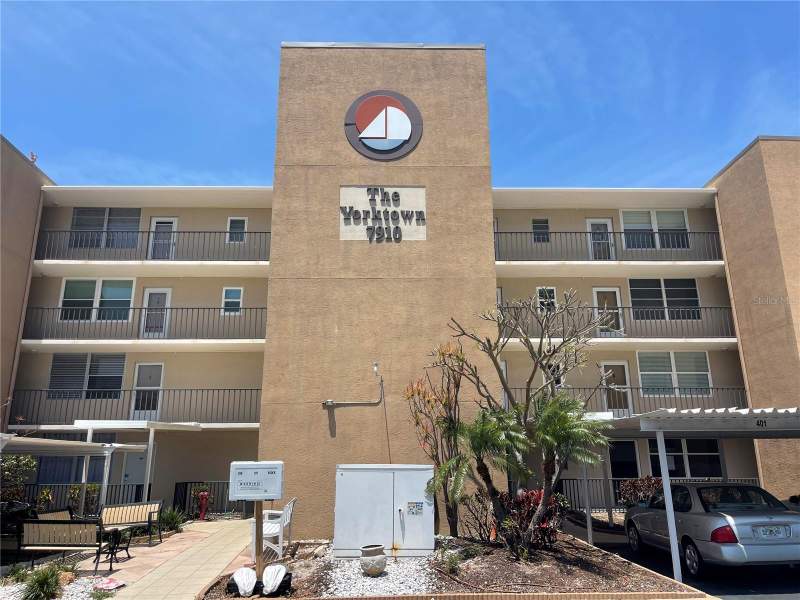 1 bedroom Condominium at 7910 Sun Island Drive #203, Bay Island Group 11, South Pasadena — photo 5