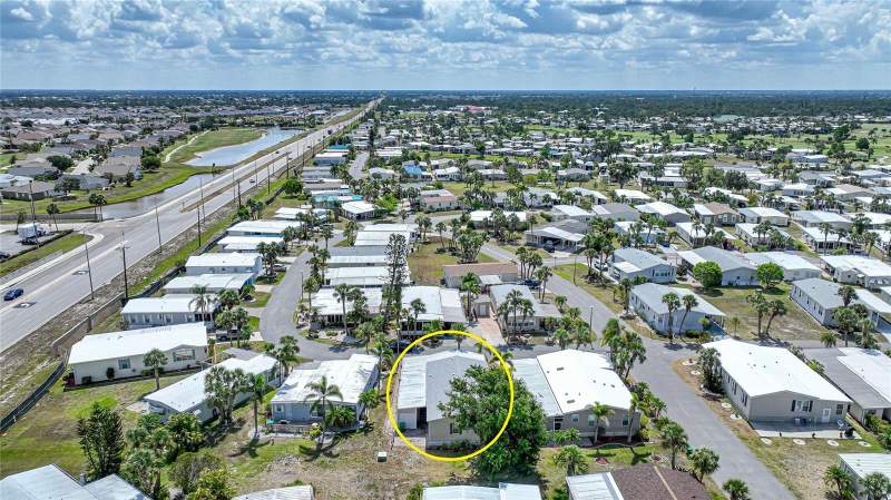 2 bedroom Manufactured Home at 2100 Kings Hwy #206, Maple Leaf Estates, Port Charlotte — photo 2