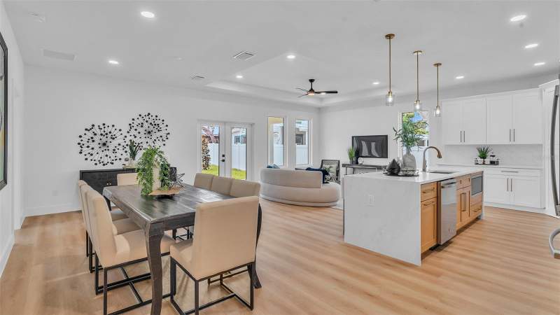 4 bedroom Single Family Residence at 4428 57th Avenue, Highland Groves, St Petersburg — photo 3