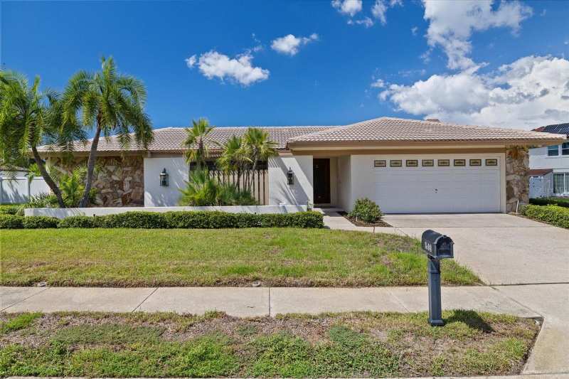 3 bedroom Single Family Residence at 3104 Bluffs Drive, Bluffs The, Largo — photo 1
