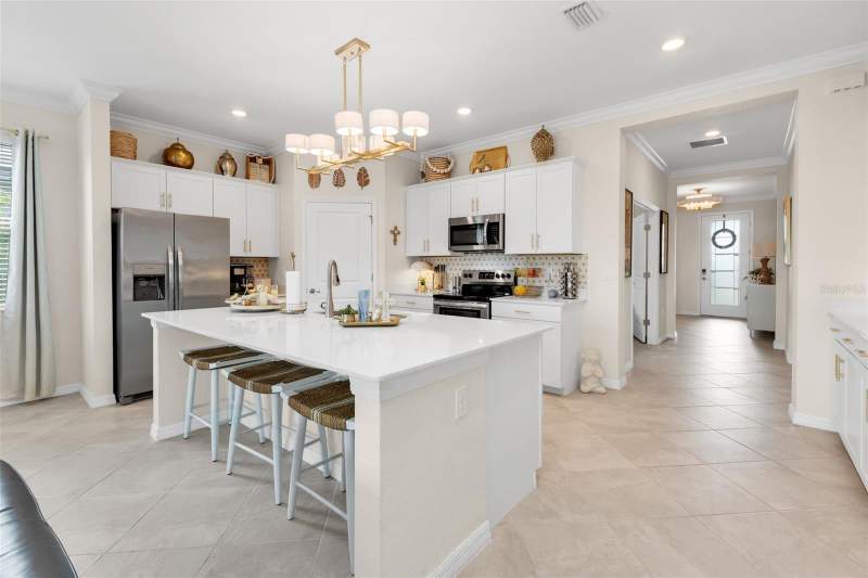 3 bedroom Single Family Residence at 17400 Luminous Avenue, Lakespur/Wellen Park, Venice — photo 4