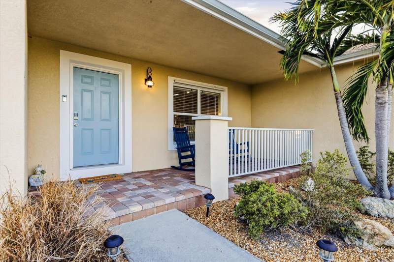 3 bedroom Single Family Residence at 10379 Calumet Boulevard, Port Charlotte Sec 085, Port Charlotte — photo 2