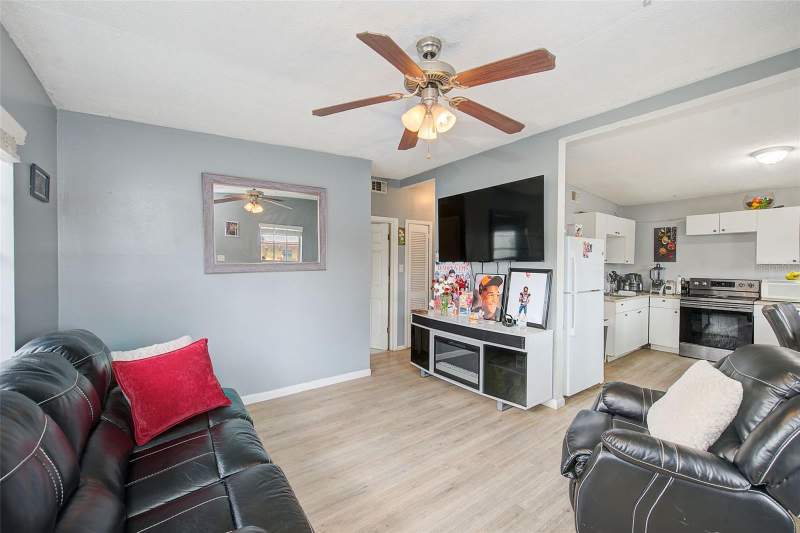 3 bedroom Single Family Residence at 2318 W Powhatan Avenue, Hamners Marjory B Renmah, Tampa — photo 4