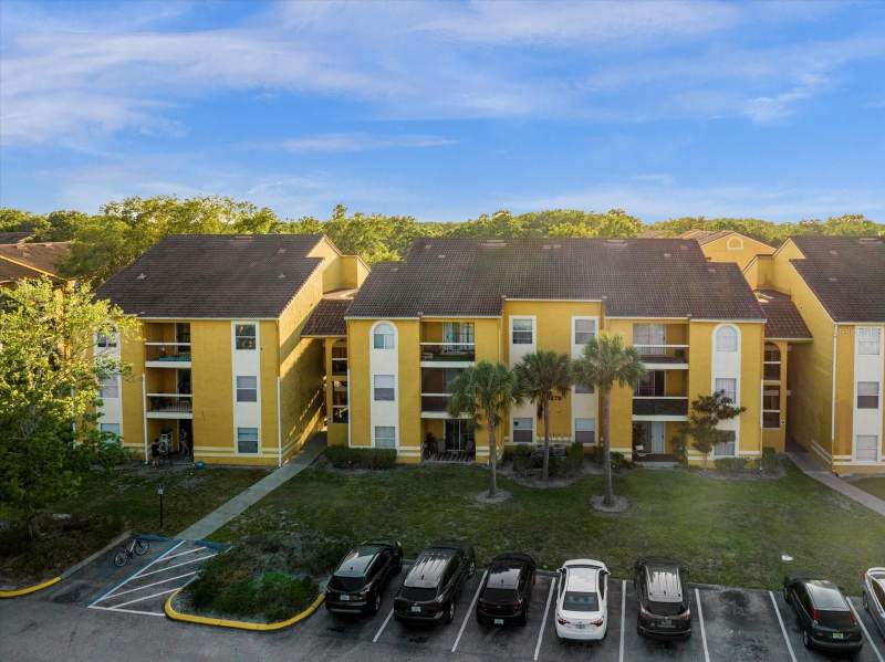 Images A Condo