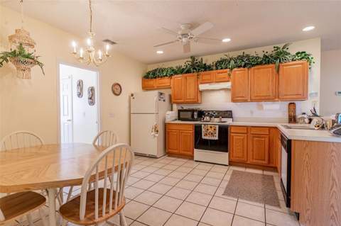 7 Tamiami Way, Kissimmee FL - photo 7 of 17