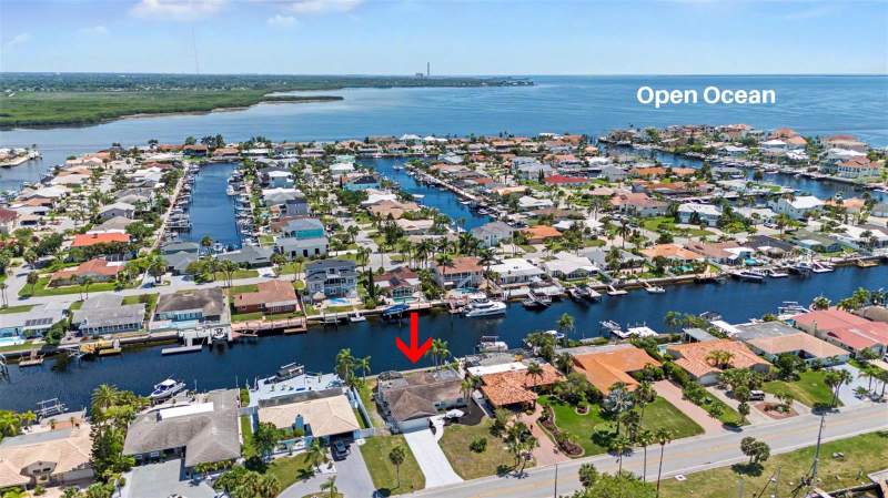 4 bedroom Single Family Residence at 3340 Floramar Terrace, Flor A Mar, New Port Richey — photo 4