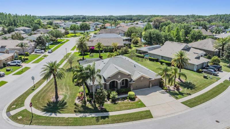 4 bedroom Single Family Residence at 8721 Crystal Creek Court, Lakeshore Ranch Ph I, Land O Lakes — photo 3