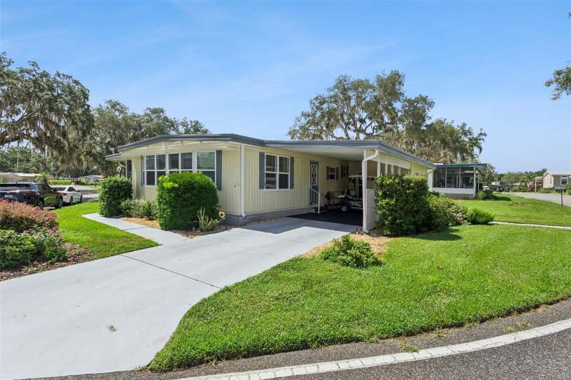 2 bedroom Mobile Home at 111 Ixora Way, Hawthorne At Leesburg A Coop, Leesburg — photo 3