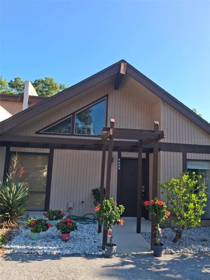 3 bedroom Townhouse at 4009 Muriel Place, The Lofts Condo, Tampa — photo 1