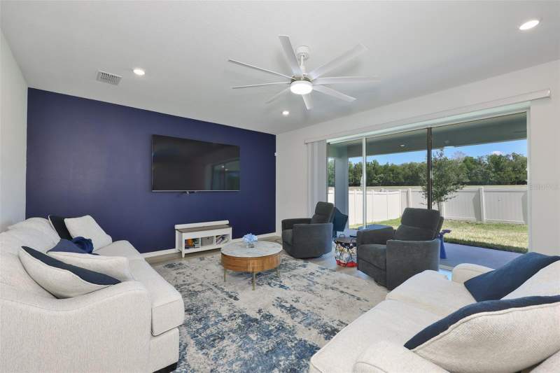 5 bedroom Single Family Residence at 3070 Forest Meadow Avenue, Valri Forest Ph 1 & 2, Valrico — photo 3