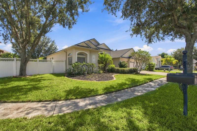 4 bedroom Single Family Residence at 20746 Auburn Leaf Trail, Lake Talia Ph 02, Land O Lakes — photo 4