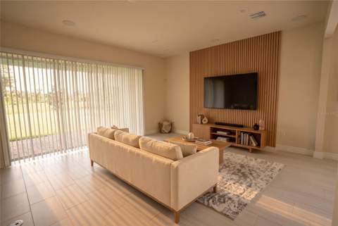 8087 Fenton Street, Orlando FL - photo 9 of 34