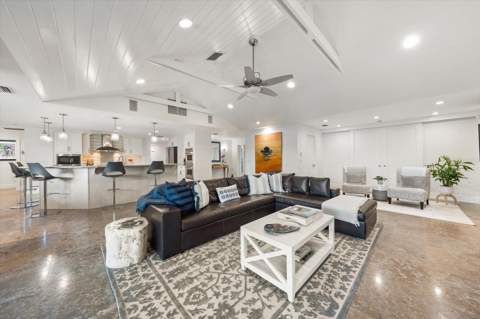 109 Driftwood Lane, Largo FL - photo 8 of 96