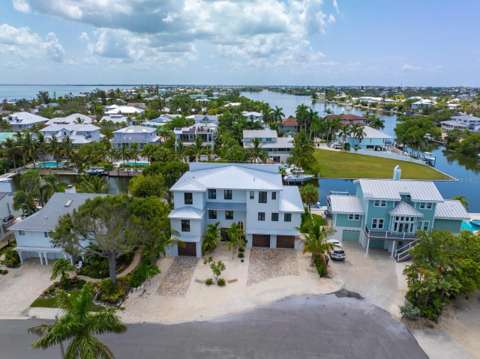 515 Loquat Drive, home for sale in Anna Maria 34216