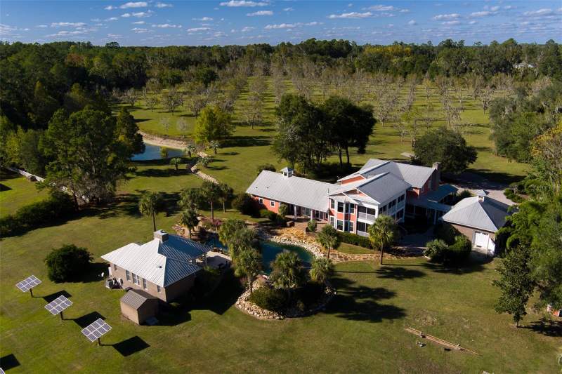 8 bedroom Single Family Residence at 11317 NW 199th Avenue, Alachua, Alachua — photo 2