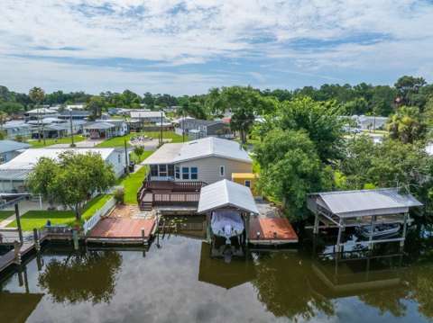 41 Scott Street, home for sale in Welaka 32193