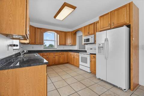38327 Hamrich Drive, Dade City FL - photo 21 of 46