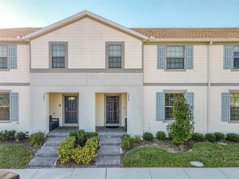 5 bedroom Townhouse at 2404 Tanger Drive, Windsor At Westside Ph 3, Kissimmee — photo 1