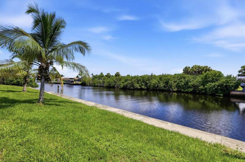 3 bedroom Single Family Residence at 12383 Quinlan Avenue, Port Charlotte Sec 060, Port Charlotte — photo 3