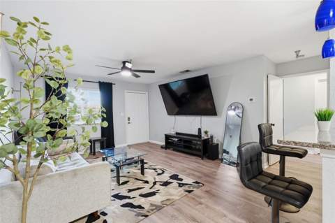 10265 Gandy Boulevard #1415, St Petersburg FL - photo 6 of 6