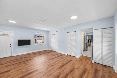 7002 Applewood Court, Tampa FL - photo 18 of 66