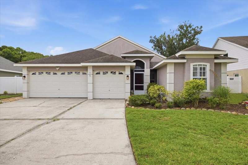 3 bedroom Single Family Residence at 392 Tavernier Circle, Fountains At Cypress Lakes Ii-B, Oldsmar — photo 1