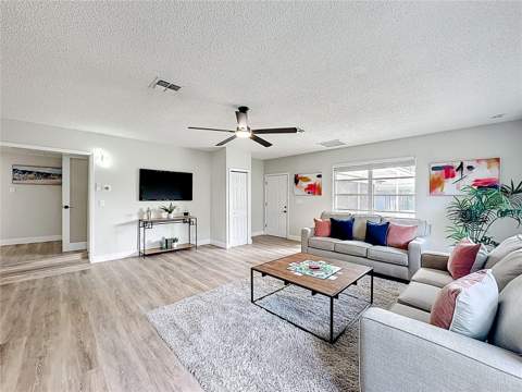 3223 N Orange Ave, Orlando FL - photo 11 of 55
