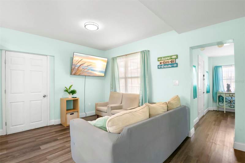 4 bedroom Single Family Residence at 1613 N Martin Luther King Jr Avenue, Fairmont Sub, Clearwater — photo 5