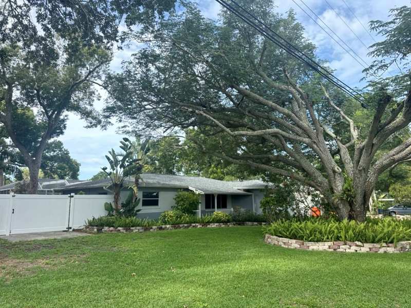 3 bedroom Single Family Residence at 13824 83rd Place, Orange Terrace, Seminole — photo 1