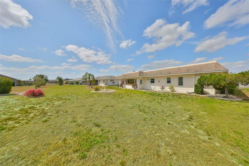 2 bedroom Single Family Residence at 1529 Allegheny Drive, Del Webbs Sun City Florida Un, Sun City Center — photo 3