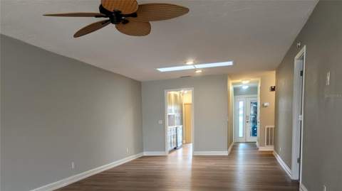 542 Boca Ciega Point Boulevard #2108, Madeira Beach FL - photo 12 of 38