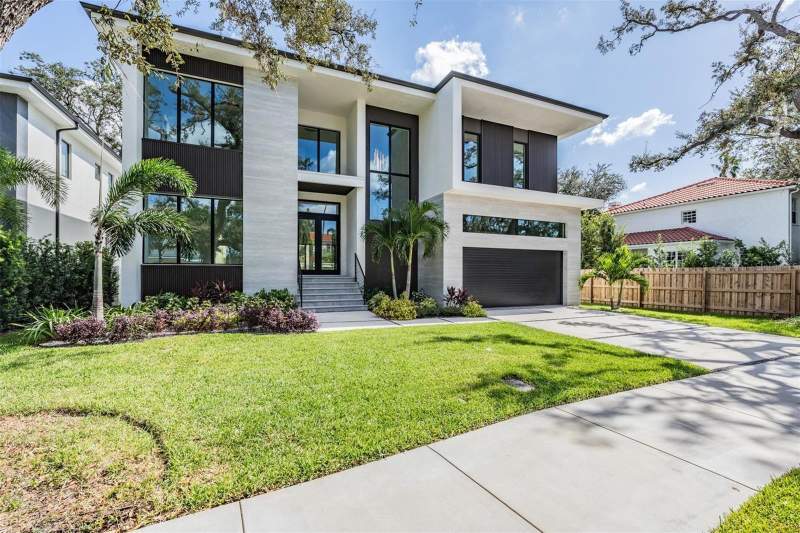 5 bedroom Single Family Residence at 214 S Renellie Drive, Beach Park Annex, Tampa — photo 4