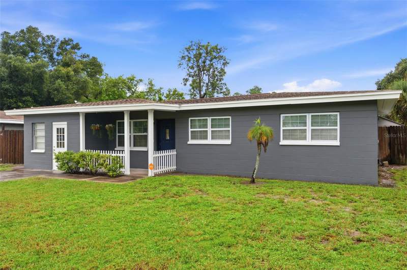 3 bedroom Single Family Residence at 8685 Magnolia Drive, Cross Bayou Estates 4th Add, Seminole — photo 2