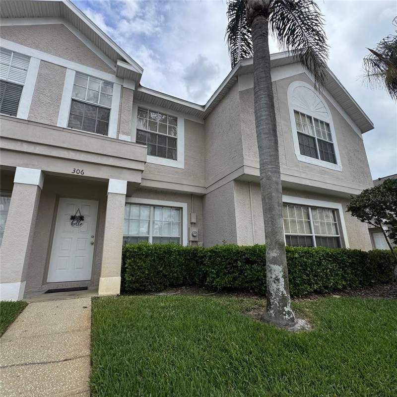 2 bedroom Townhouse at 306 Kensington Lake Circle, The Twnhms At Kensington Ph, Brandon — photo 3