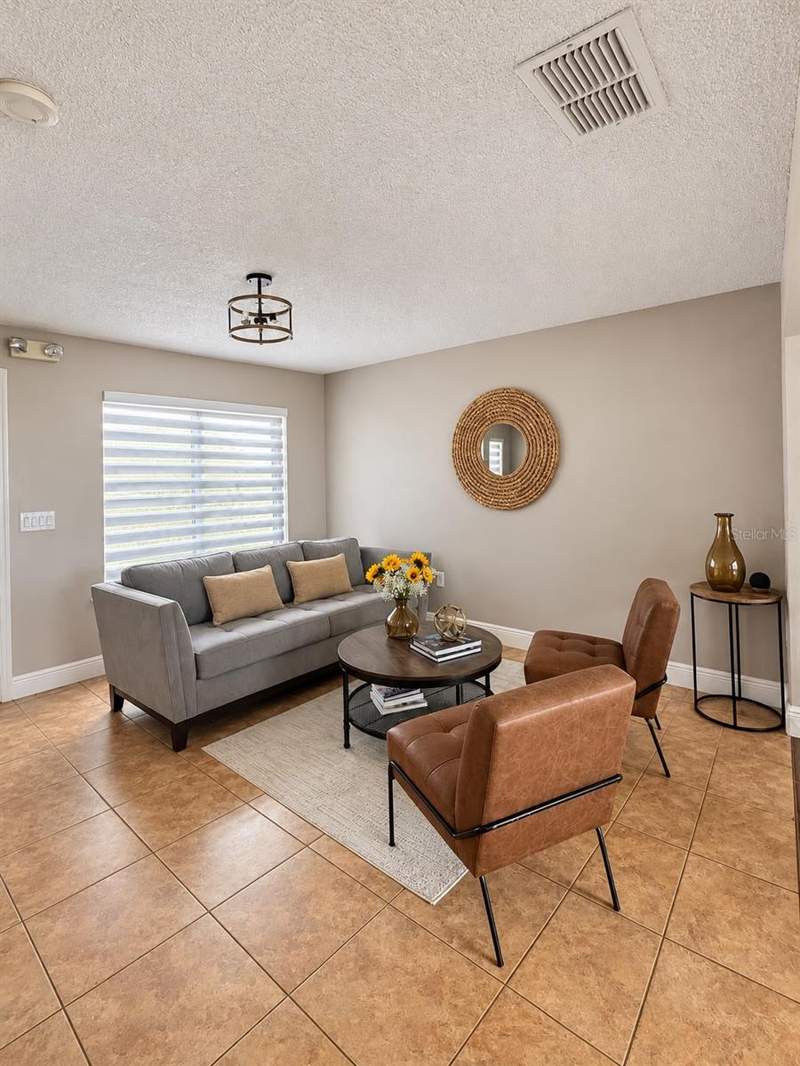 4 bedroom Single Family Residence at 14316 Sun Bay Drive, Sandpoint At Meadow Woods, Orlando — photo 2