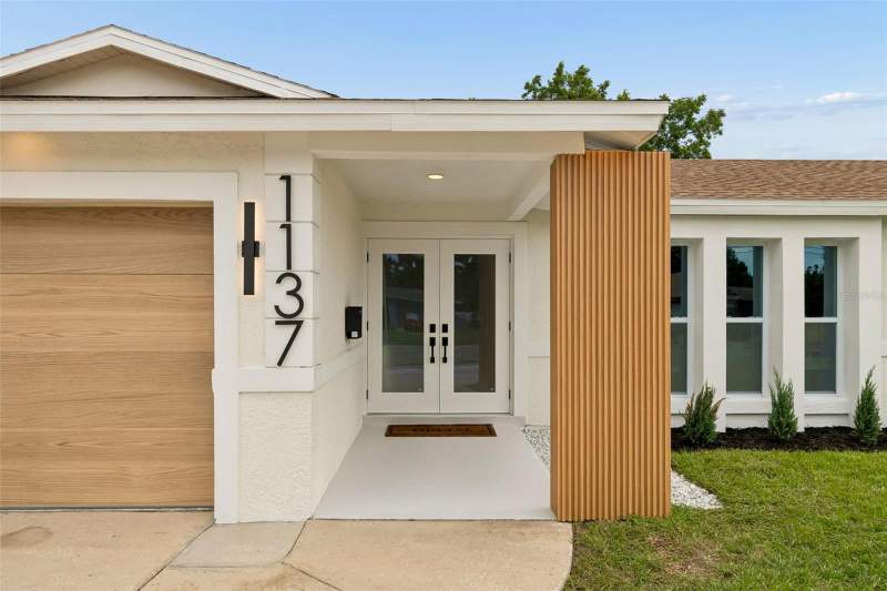 3 bedroom Single Family Residence at 1137 54th Avenue, Bickleys Lakewood Sub, St Petersburg — photo 2