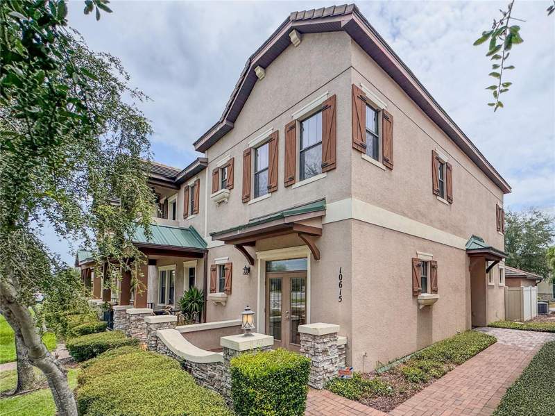 Lakeside Village TownhomesHomes for Sale in Windermere, FL