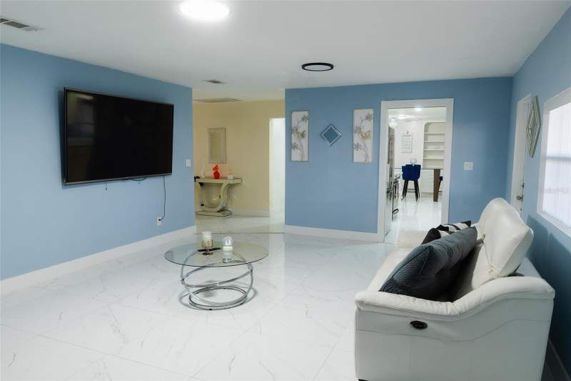 4 bedroom Single Family Residence at 4710 Shale Place, Bay Crest Park Unit 16, Tampa — photo 4