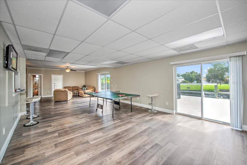 6 bedroom Single Family Residence at 4424 N Canal Circle, Waterway Estates, North Fort Myers — photo 5