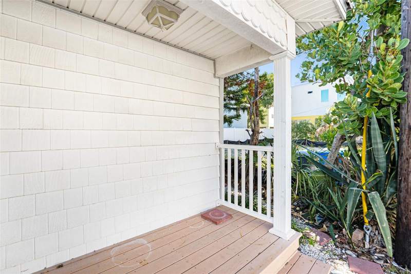 3 bedroom Single Family Residence at 125 95th Avenue, Herrons Sub 1, Treasure Island — photo 5