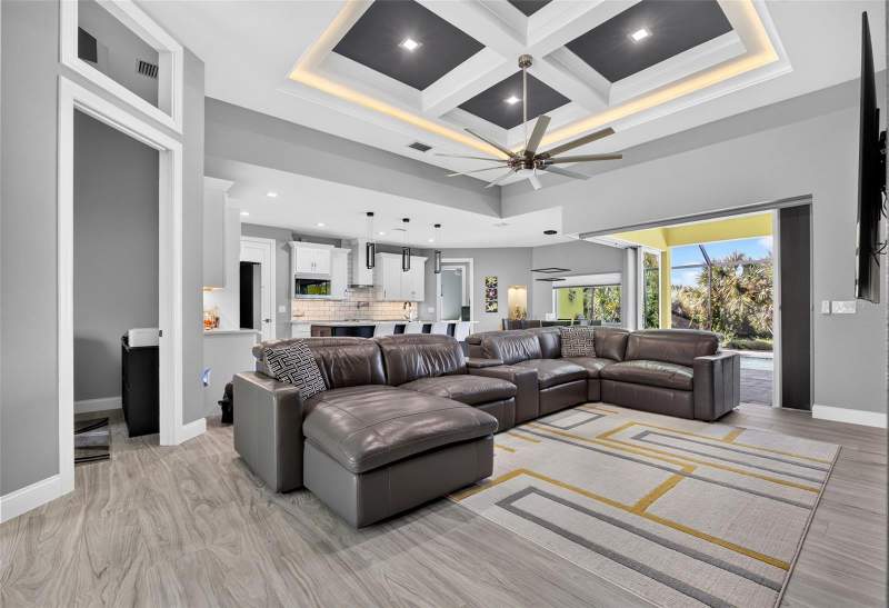 3 bedroom Single Family Residence at 10001 Winnipeg Street, Port Charlotte Sec 87, Port Charlotte — photo 5