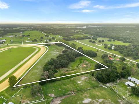 1750 SW 17Th Terrace, home for sale in Bell 32619