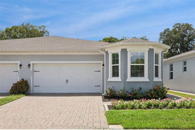 Oaktree Pointe Villas