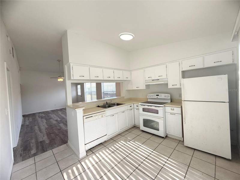 3 bedroom Townhouse at 1947 Bentley Boulevard, Chelsea Square 4A, Kissimmee — photo 5