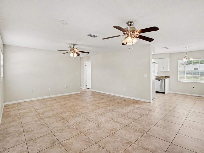 3 bedroom Single Family Residence at 3255 KELVINGTON DRIVE, WALLINGTON HEIGHTS, ORLANDO — photo 3