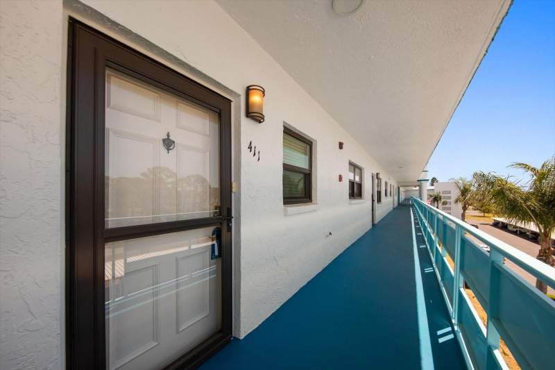 2 bedroom Condominium at 5970 80th Street #411, Terrace Park Of Five Towns, St Petersburg — photo 2